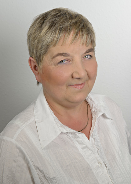 Dagmar Gemmer, Lohnbuchhalterin